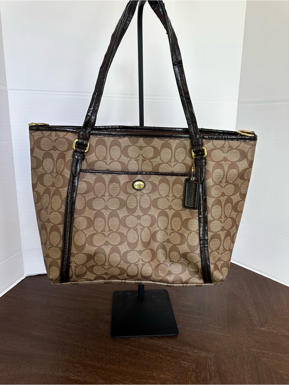 COACH Peyton Signature Pocket Tote